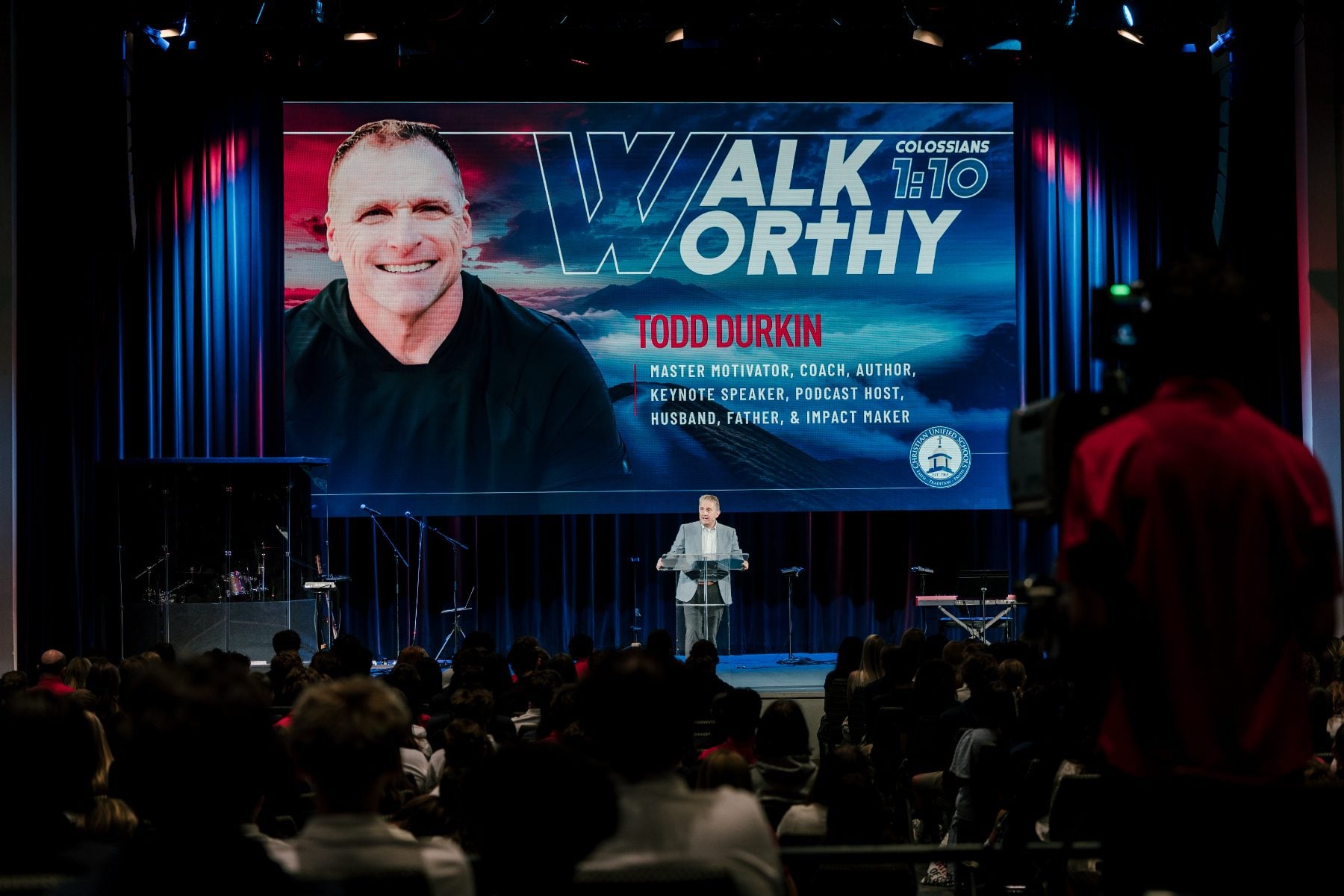Speaker Todd Durkin teaches from Colossians during Walk Worthy chapel kick-off